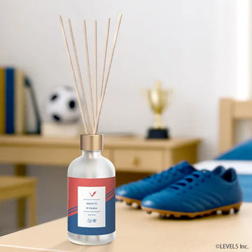 イナズマイレブン英雄たちのヴィクトリーロードの登場人物基山ヒロトをモチーフにしたルームディフューザーが、明るい部屋に飾られている。